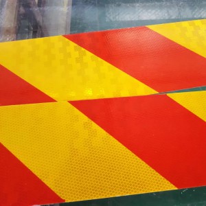 Micro Prismatic Red And Yellow Reflective Tape On Mud Flaps With Aluminium Plate